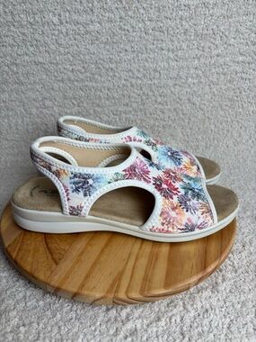 Flexus by Spring Step Nyaman Sandals White‎ Floral Women 41 9.5-10 Comfort Italy